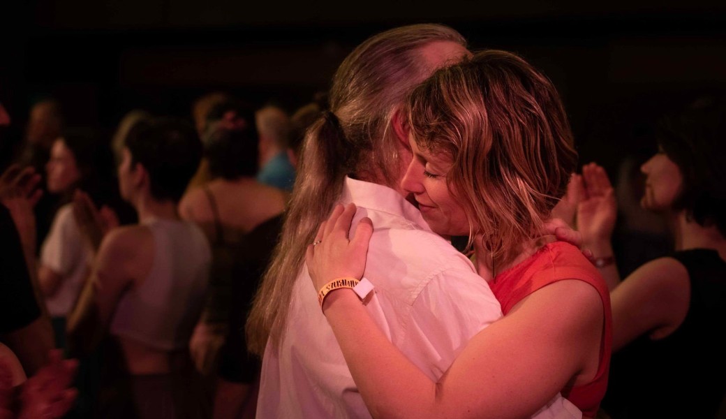 Atelier de tantra folk : densifier sa qualité de présence dans la danse