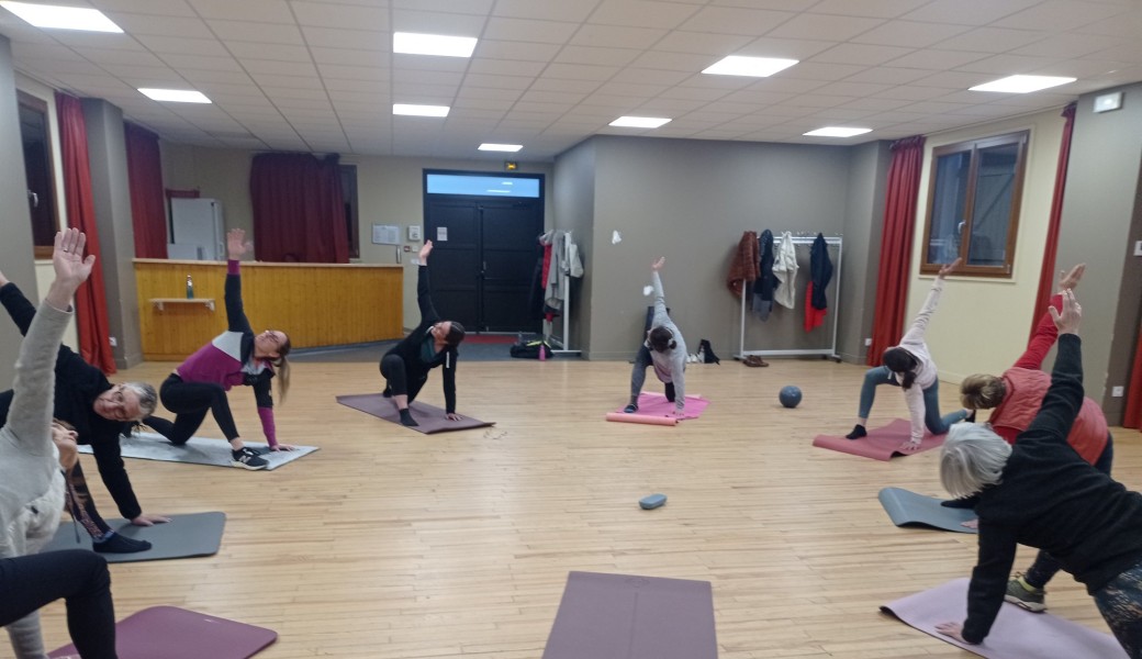 Cours de pilates collectif - Les 5 Sens