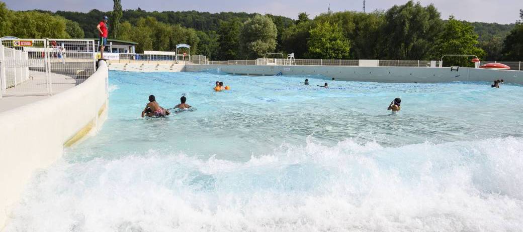 Piscine à vagues