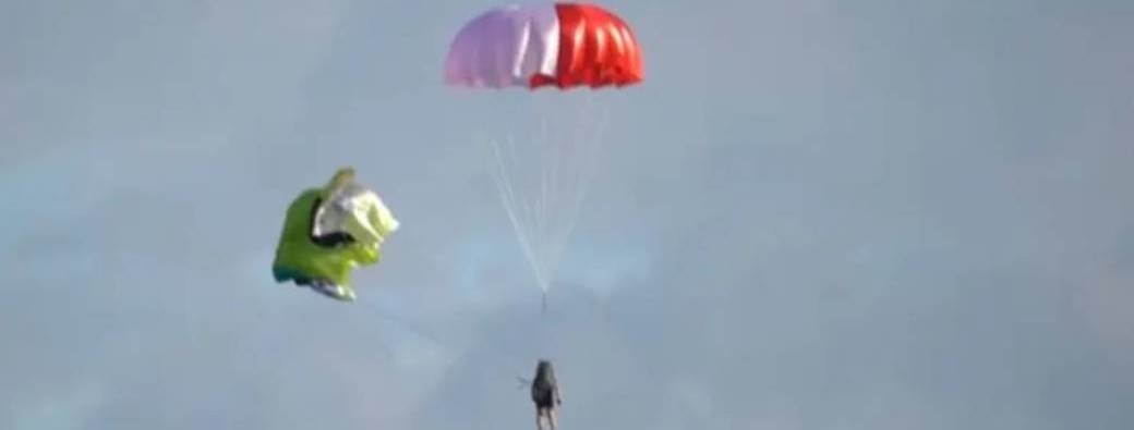 Pliage de parachute de secours