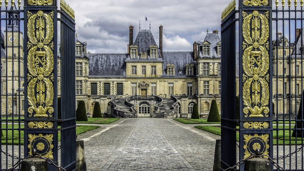 Château de Fontainebleau Visite Virtuelle Guidée en 3D